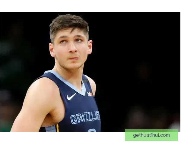 格雷森阿伦生涯总助攻突破1000次新里程碑展现全能成长